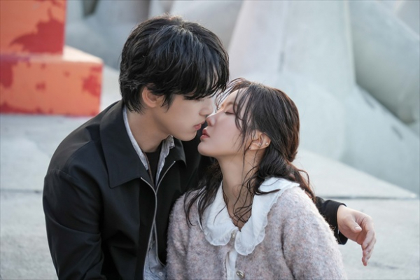 キム・ジョンヒョン&イム・スヒャンの相性抜群“ケミ”がクセになるラブファンタジー「コクドゥの季節」の見どころ(WEBザテレビジョン)