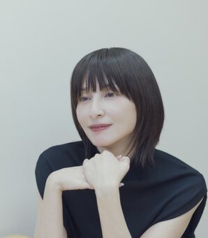 「尋常性白斑」を公表した奥菜恵が、難病を患っても「表現」を続ける理由(現代ビジネス)