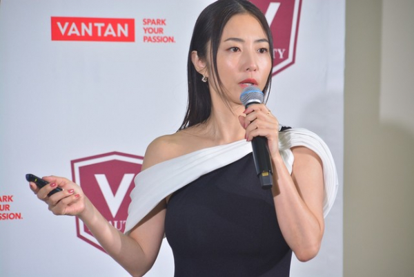 MEGUMI 美容学院大学部の名誉学院長に就任！45分の初授業で「ビジネス的な側面を考える」など若者に3つの教え(めざましmedia)