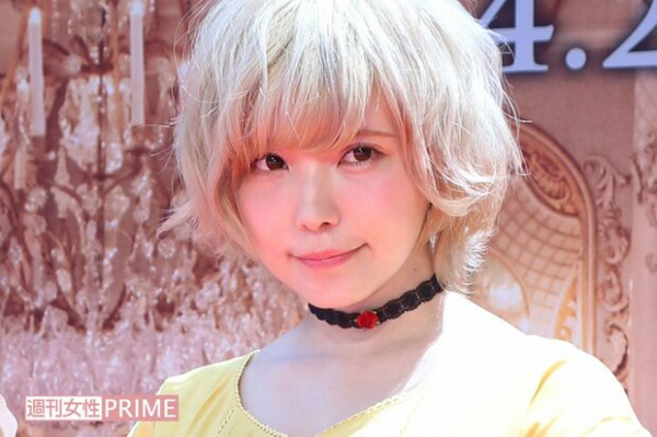 「保護者の格好ではない」益若つばさ、入学式で親子2ショット披露も“マナー違反”のツッコミ(週刊女性PRIME)