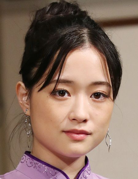 「15秒の熱い抱擁の後2人は…」清純派朝ドラ女優・大原櫻子（28）が“13歳上プロデューサー”と略奪ツーリング愛(文春オンライン)