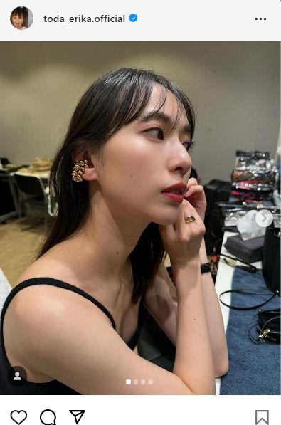 「これで子供がいる…」戸田恵梨香、35歳の最新姿にネット衝撃 「天才的に美しい」「言葉がでない」 (中日スポーツ)