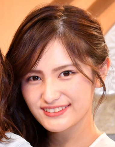 電撃結婚発表のテレ東27歳女子アナ「宝塚メーク」で目元バッチリ「どちらの女優さん？」の声(日刊スポーツ)