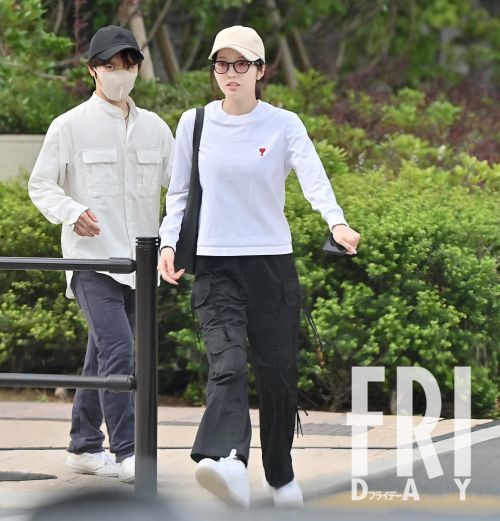 発表前日のツーショットを独占撮！ 電撃引退の宇野昌磨…選んだのは恋人・本田真凜とずっと一緒の日々(FRIDAY)