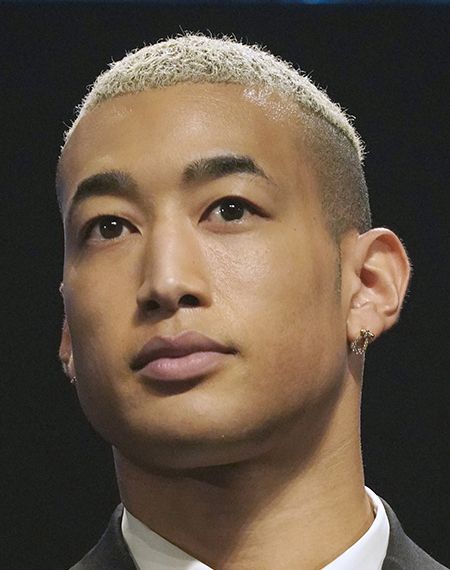 「サプリ爆売れ」GENERATIONS電撃卒業、関口メンディーが憧れる「サロン芸人」とは(文春オンライン)