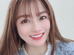 元“ギャルのカリスマ”45歳タレントが近影ショット公開→「益々お美しくなられて」「綺麗すぎます」と反響(ねとらぼ)