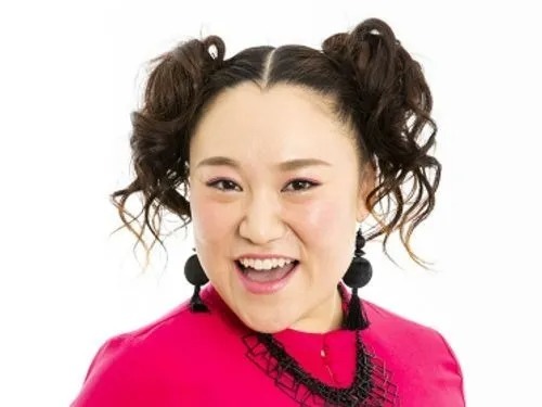 バービーさんが妊娠公表。らしさ全開のマタニティショットも投稿「夏には赤子が産まれる予定」(ハフポスト日本版)