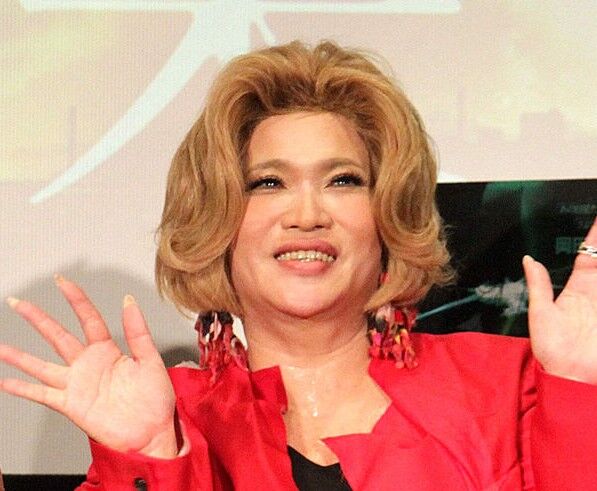 「バレリーナみたい」「痩せた？」ＩＫＫＯ、スカート広げた「キメのポーズ」が「お美しいです」(スポーツ報知)