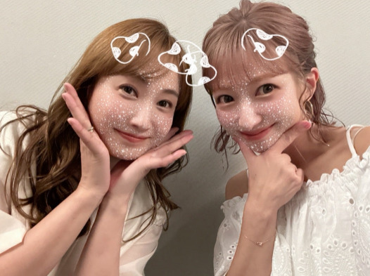 辻希美、藤本美貴との笑顔SHOT＆現場へ連れて行った三男の様子を明かす「いい子に待っててくれました」(E-TALENTBANK)