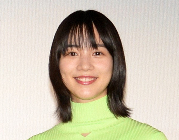 「カナコ以上にカナコです」のん、ブラウンボブヘアーでキュートな殺し屋カナコに変身(日刊スポーツ)