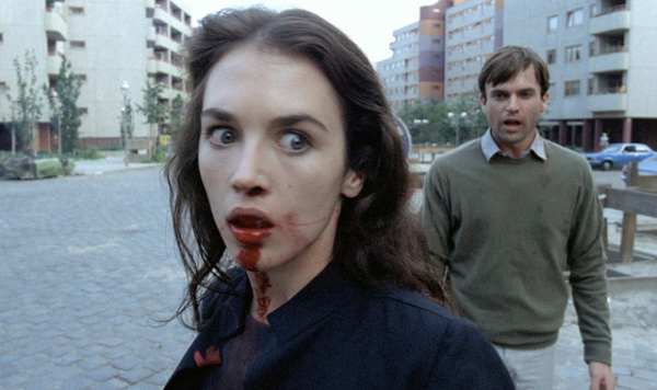 「SMILE スマイル」監督＆ロバート・パティンソン、ホラー映画「ポゼッション」をリメイク(映画.com)