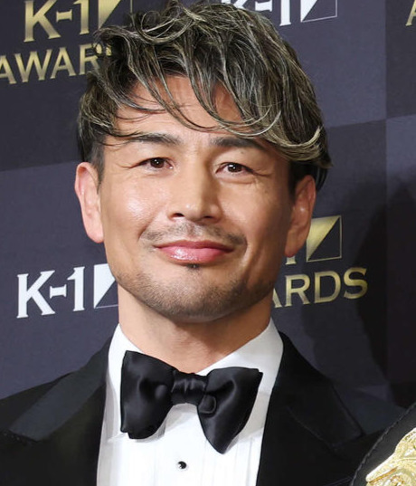 魔裟斗、妻矢沢心と12歳長女の３ショット　ファン「確定で美人」「どんどん素敵に」(日刊スポーツ)