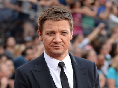 ジェレミー・レナー、収入増で元妻への養育費の支払額を大幅アップ（クランクイン！）