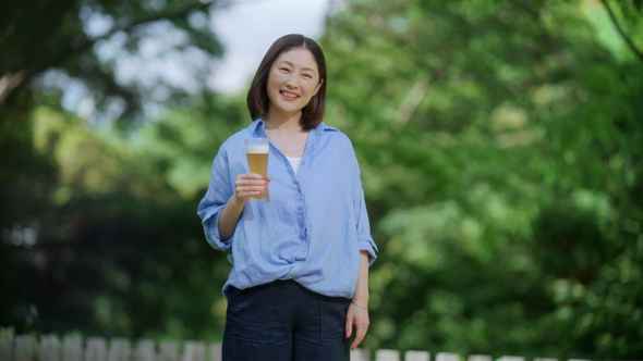 「愛していると言ってくれ」から29年、豊川悦司と常盤貴子が“夫婦”に 新CM共演で「まさか結婚することになるなんて」(ねとらぼ)