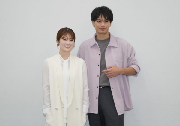 元乃木坂46・樋口日奈、初の“人妻”役に「そわそわしました」 佐伯大地と共に“初恋の思い出”エピソードを披露(エンタメOVO)