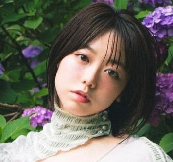 峯岸みなみ〝おなか丸出し〟マタニティフォト連日投稿にネット波紋 「とても素敵」と好評も「抵抗がある」との意見も(西スポWEB OTTO！)