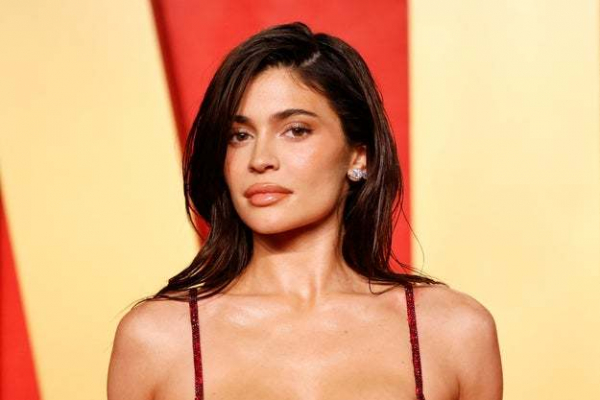 約4億人のフォロワーを抱えるカイリー・ジェンナー、心の内を明かす「12歳で誹謗中傷を受けていた」(BuzzFeed Japan)