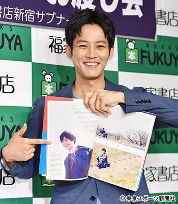 松坂桃李「ＶＲデートが理想」ガンアクションゲームで「違う国と戦う」（東スポWeb）