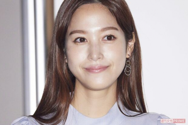 「ママタレ枠狙ってる?」鷲見玲奈アナ、“ワンオペ育児”奮闘日記からみる復職後の展望(週刊女性PRIME)