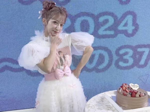 辻希美「専業主婦になろうかなと思った時もあったけど…」幸せな37歳の誕生日を迎えて思うこと(with online)