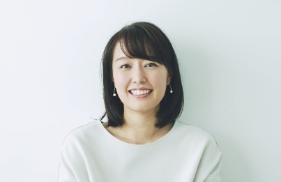 中村仁美さん、夫・さまぁ～ず大竹さん＆息子3人の家族ショット公開「仲良しでステキ」「長男の背中の感じが大竹さんそっくり」(ハフポスト日本版)