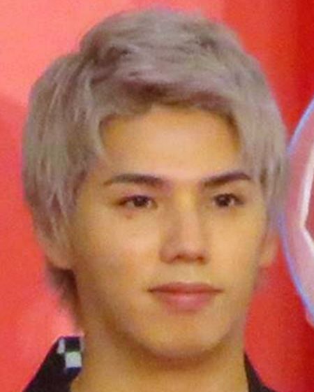 「内田理央はしんどい…」“山本舞香(26)と交際宣言”マイファスHiro(30)“令和のモテ男の本領発揮ツーショット現場”「過去には林ゆめ、元AKB48谷川聖とも…」(文春オンライン)