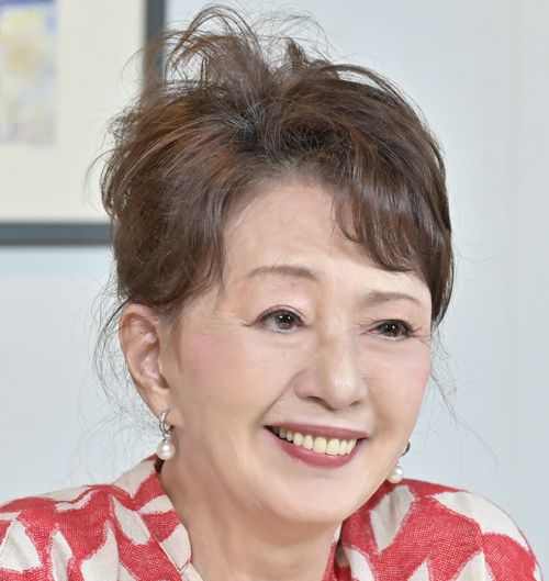 大胆なヌード、石坂浩二との熱愛、「未婚の母」宣言…加賀まりこ（80）の“小悪魔”すぎる生き方《「南くんが恋人!?」で話題》(文春オンライン)