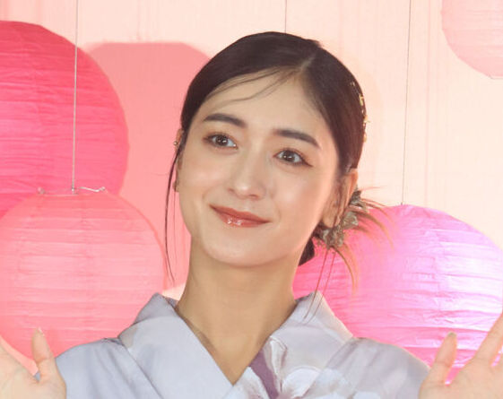 みちょぱ＆大倉士門夫妻の結婚式出席者が「超豪華！」「メンツすごすぎ！」…司会は「かまいたち」(スポーツ報知)