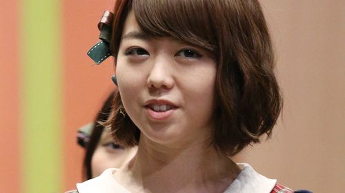 峯岸みなみさん、2度目の結婚記念日に家族3ショット公開「センスが素敵」「尊すぎる」(ハフポスト日本版)