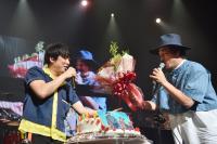 スキマスイッチ 福岡公演で誕生日の大橋卓弥にサプライズバースデープレゼントづくし（エキサイトミュージック）