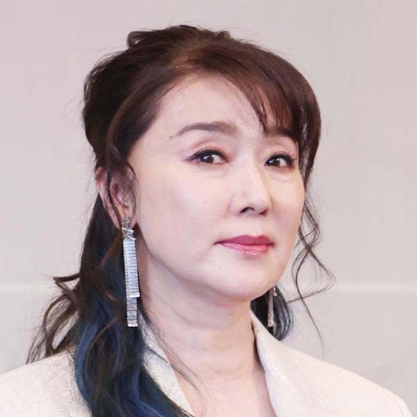 ドンキ大好き女優になった浅野ゆう子にガッカリ…鈴木杏樹と黒谷友香“キャラ変の大阪女”にも違和感（桧山珠美）(日刊ゲンダイDIGITAL)