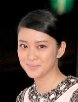 武井咲結婚発表後初イベント報道陣の祝福に笑顔（スポーツ報知）