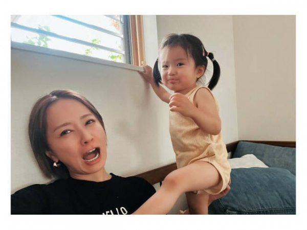 鈴木亜美「産後は無理しすぎていた」育児は“頑張りすぎなくていい”と思えるようになったワケ(with online)