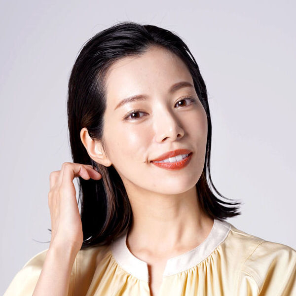 桜井ユキに見えん！別人級の「ワイルド」姿に仰天　夫は６歳年下イケメン俳優(スポーツ報知)