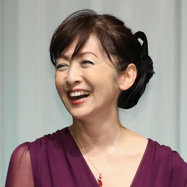 斉藤由貴は3度目不倫報道でも年収2000万円超 仕事が絶対に途切れない不思議なポジション(日刊ゲンダイDIGITAL)