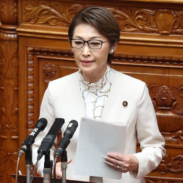 三原じゅん子氏が初入閣 よみがえる元夫コアラとの