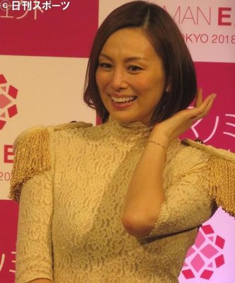 米倉涼子イライラ大門未知子「ヒールにミニスカが」（日刊スポーツ）