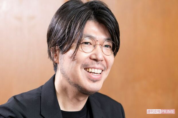 「女性が10億円横領した事件がきっかけ」人気作家・川村元気が語る3年ぶり長編小説(週刊女性PRIME)