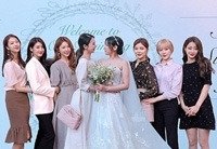 イユエリンからキョンリまで「NINE MUSES」、ソンアの結婚式に集結！　（WoW!Korea）