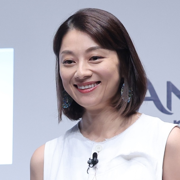 小池栄子のドラマ大躍進を支える“元格闘家”夫の存在…過去にはフルボッコ動画流出や3億円借金報道も(日刊ゲンダイDIGITAL)