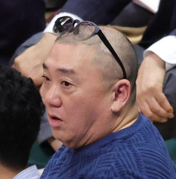 極楽とんぼ山本圭壱、妻西野未姫と愛娘の退院報告　ブログに次々幸せショット(日刊スポーツ)