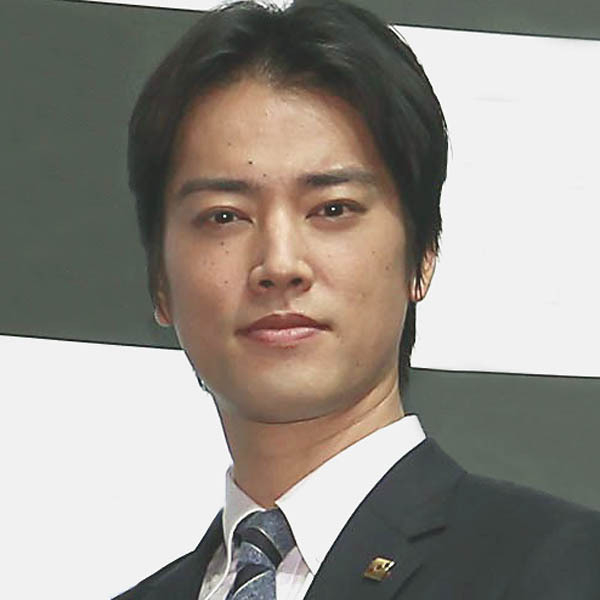 『Qrosの女～スクープという名の狂気』は栗山孝治（桐谷健太）の“記者魂”が光るドラマ（碓井広義／メディア文化評論家）(日刊ゲンダイDIGITAL)