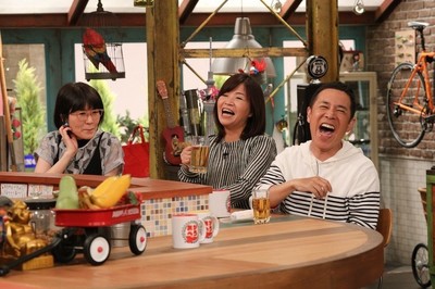 オアシズ「プライベートでの接点ほぼゼロ」のナイナイ岡村と酒を片手に談笑（お笑いナタリー）