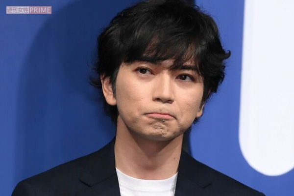 “ぽっちゃり化”の次は「山田孝之化していく」松本潤、大女優とのツーショットで見せたヒゲ面の近影が衝撃(週刊女性PRIME)