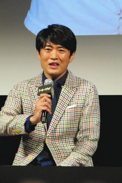 劇団ひとりがゾンビ映画イベントで毒「有村昆さんの代わりに呼ばれたと思ってる」「朝10時からやる内容じゃない」(中日スポーツ)