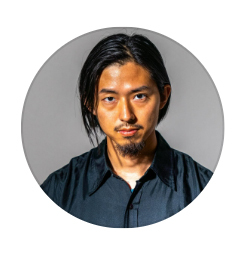 真田広之＆手塚理美の息子イケメン俳優「ビューティー」「かっこいい」イメージ激変姿に反響(日刊スポーツ)