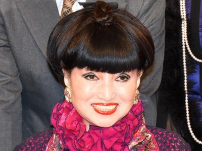 黒柳徹子、40代半ばのドレス姿に「わかっ！」「カッコいいです」の声（クランクイン！）