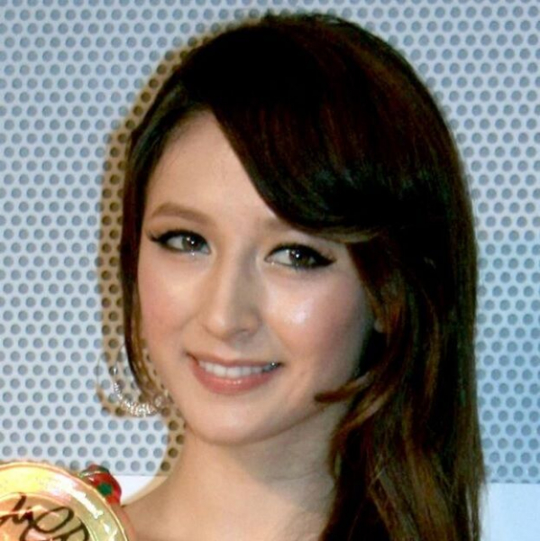 懐かしい！リア・ディゾン　現在３８歳　美スタイルの最新姿「可愛いすぎる～」「ステキ」と大反響(スポーツ報知)