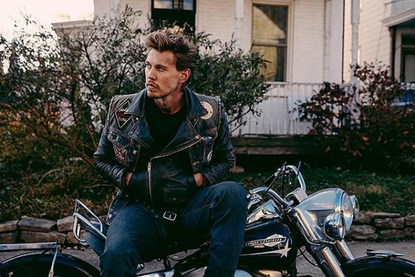 【「ザ・バイクライダーズ」評論】バイカー集団の盛衰はアメリカの近代史を写す鏡でもある(映画.com)