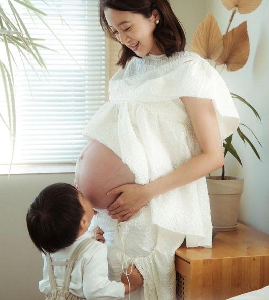 “第2子妊娠中”元Wonder Girls ヘリム、出産を控え…大きなお腹を公開(Kstyle)